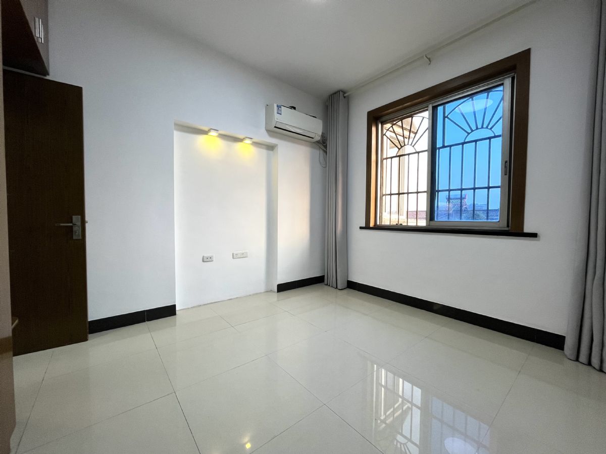 ����С��