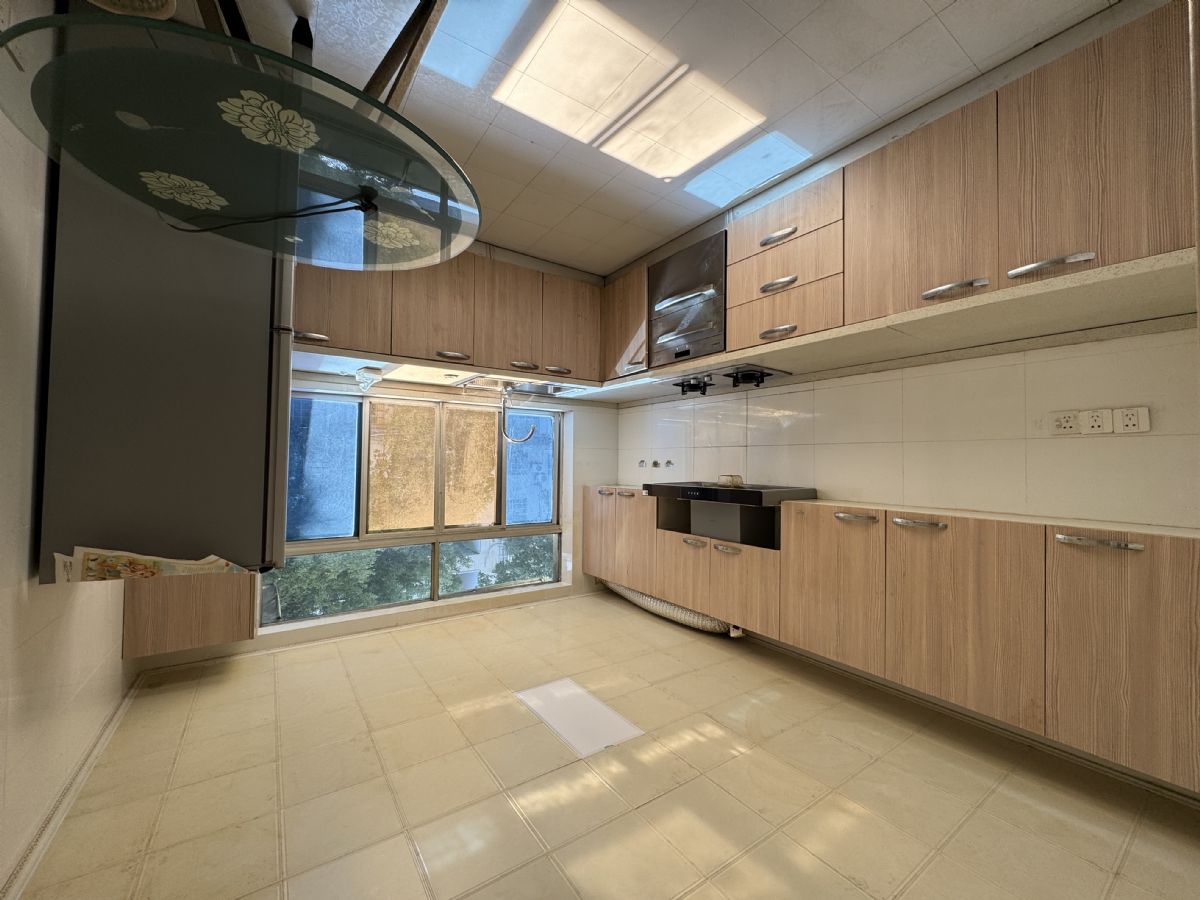 ����С��