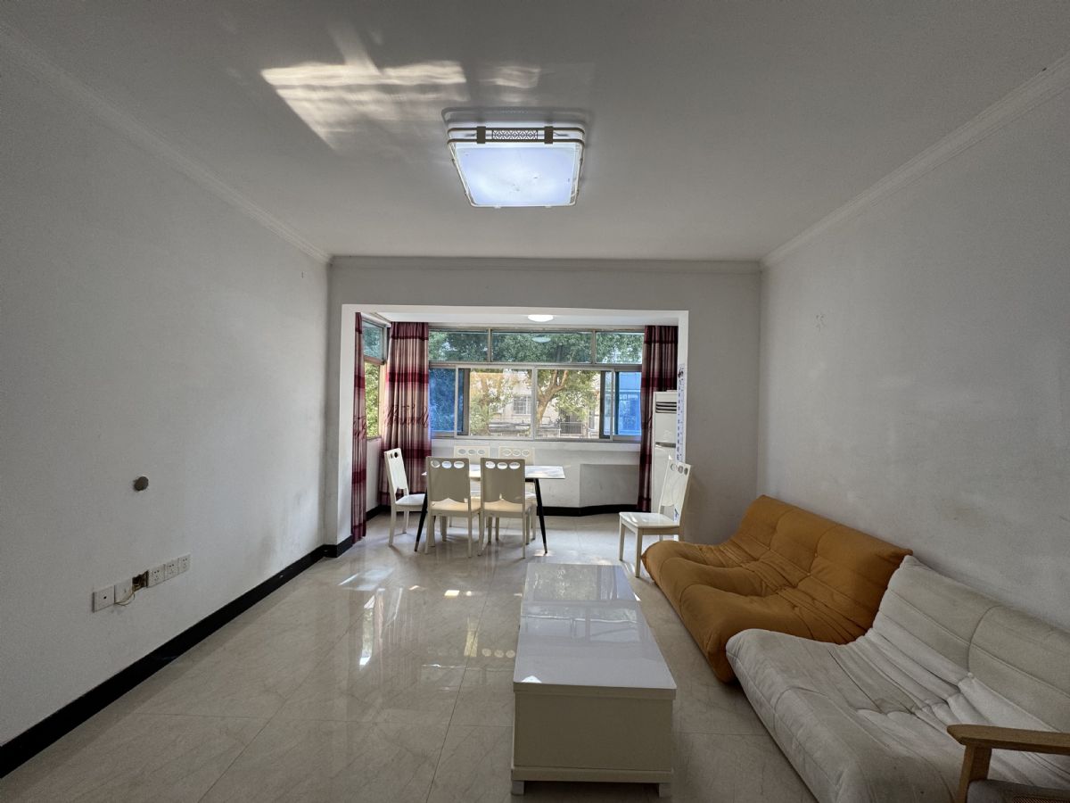 ����С��