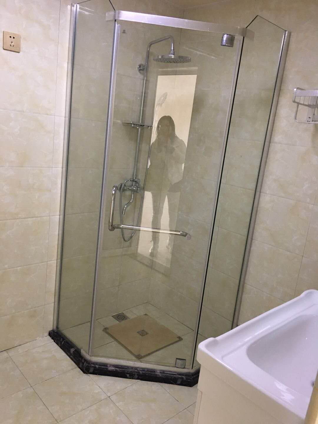 Լ