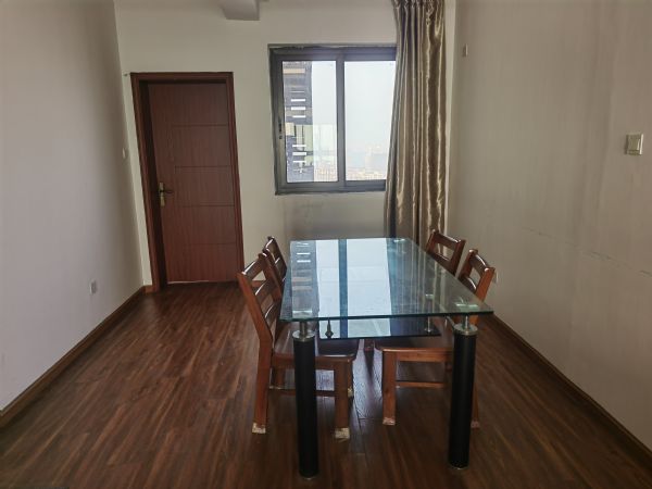 ��ɫ����