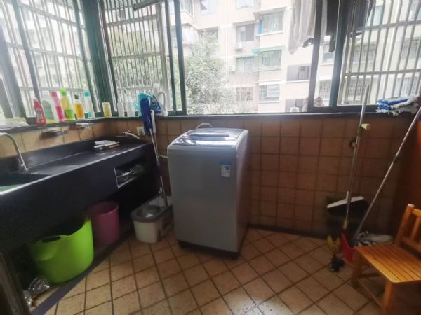 �����³�