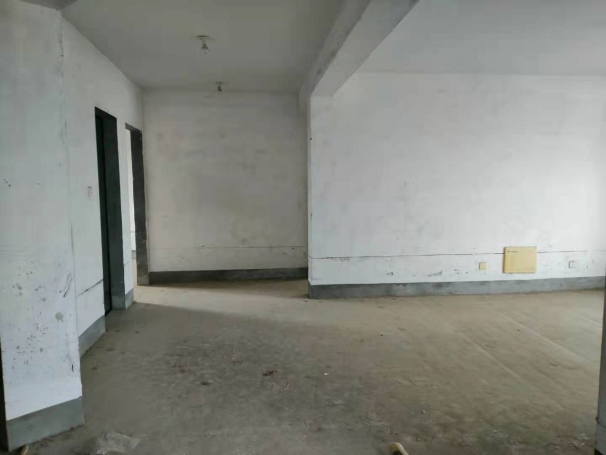 ����С��