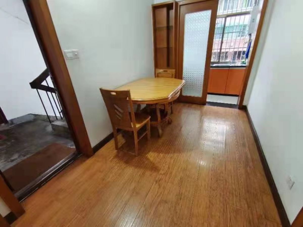 ���ʶ�����