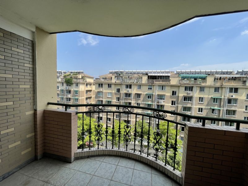 ļԷ